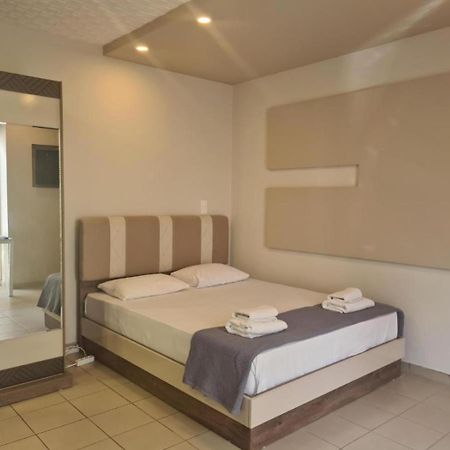 Sergios Apartments 1 亚历山德鲁波利斯 外观 照片